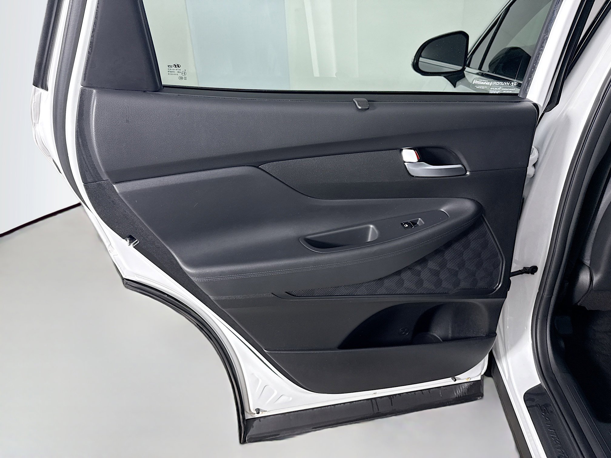 Used 2022 Hyundai Santa Fe SEL w/ Convenience Package FWD image 26