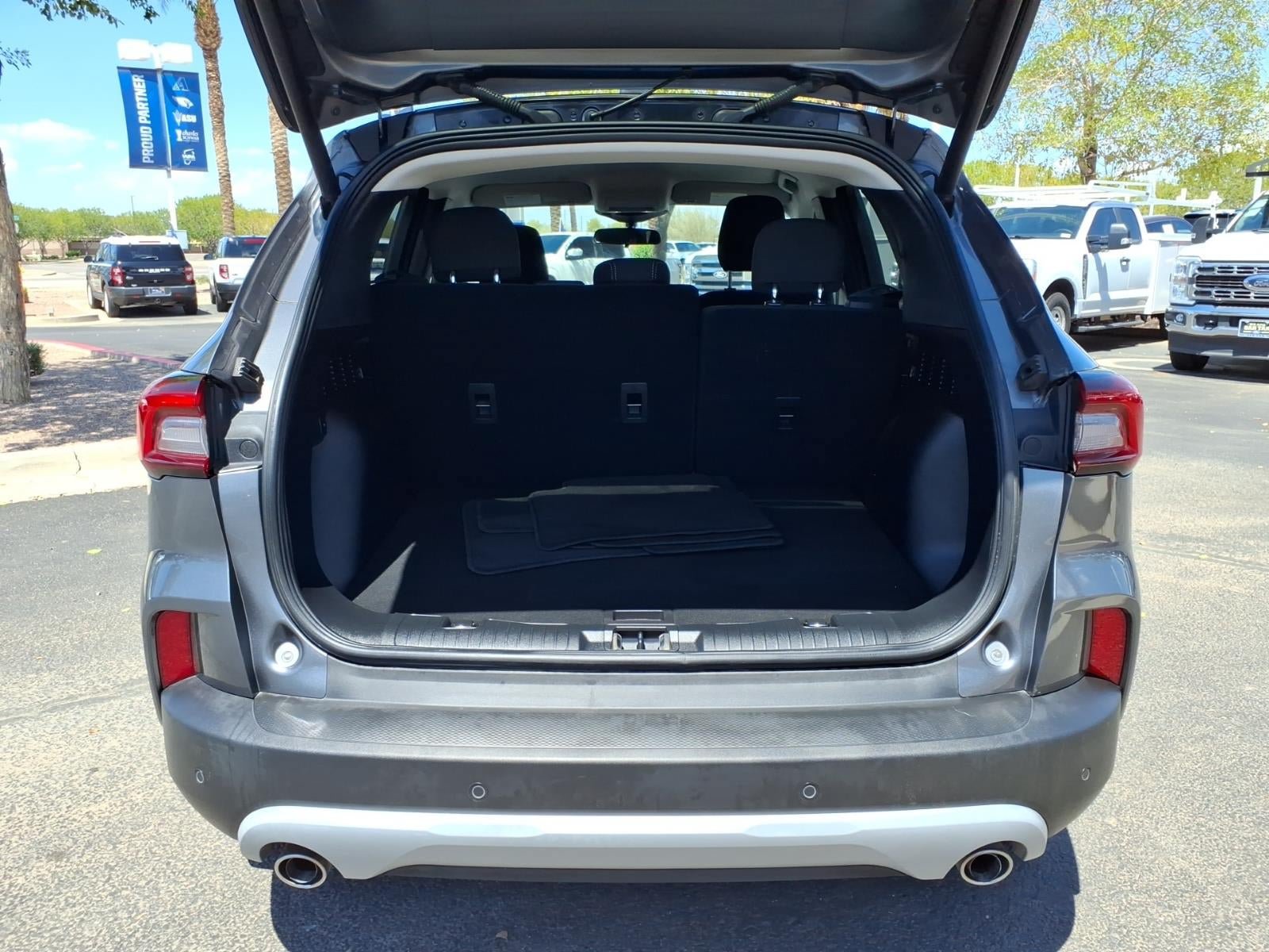 Certified 2023 Ford Escape Active w/ Tech Pack #1 FWD image 16