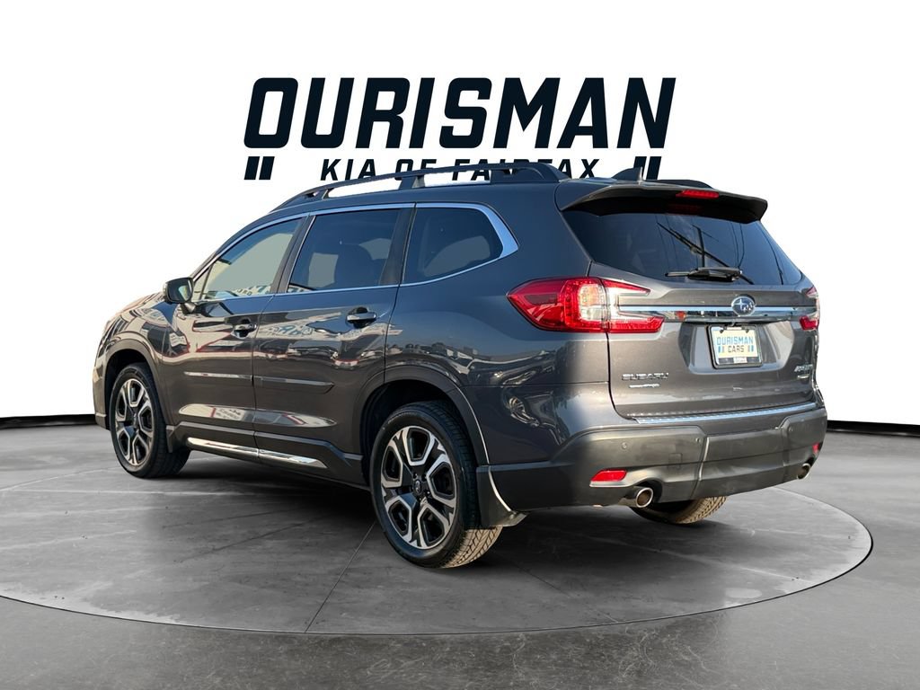 Used 2023 Subaru Ascent Limited w/ Technology Package AWD/4WD image 4
