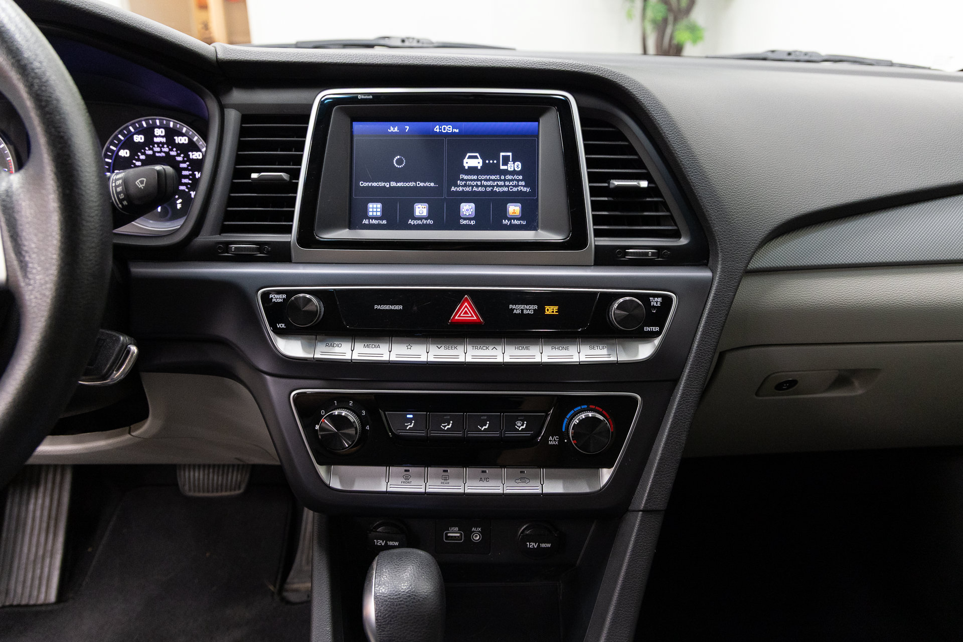 Used 2019 Hyundai Sonata SE FWD image 18