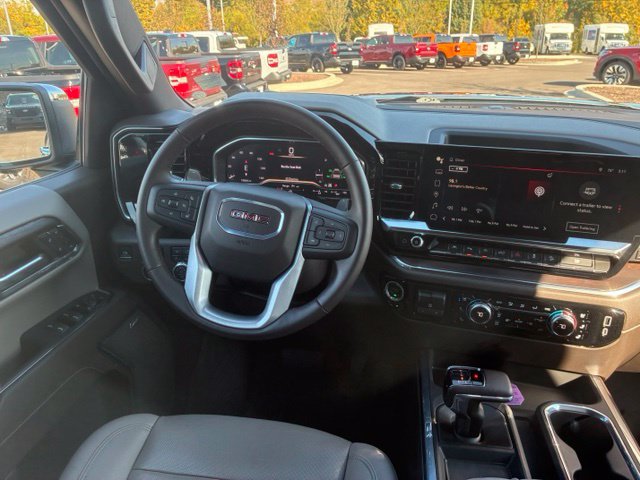 Used 2024 GMC Sierra 1500 SLT w/ SLT Premium Plus Package AWD/4WD image 25