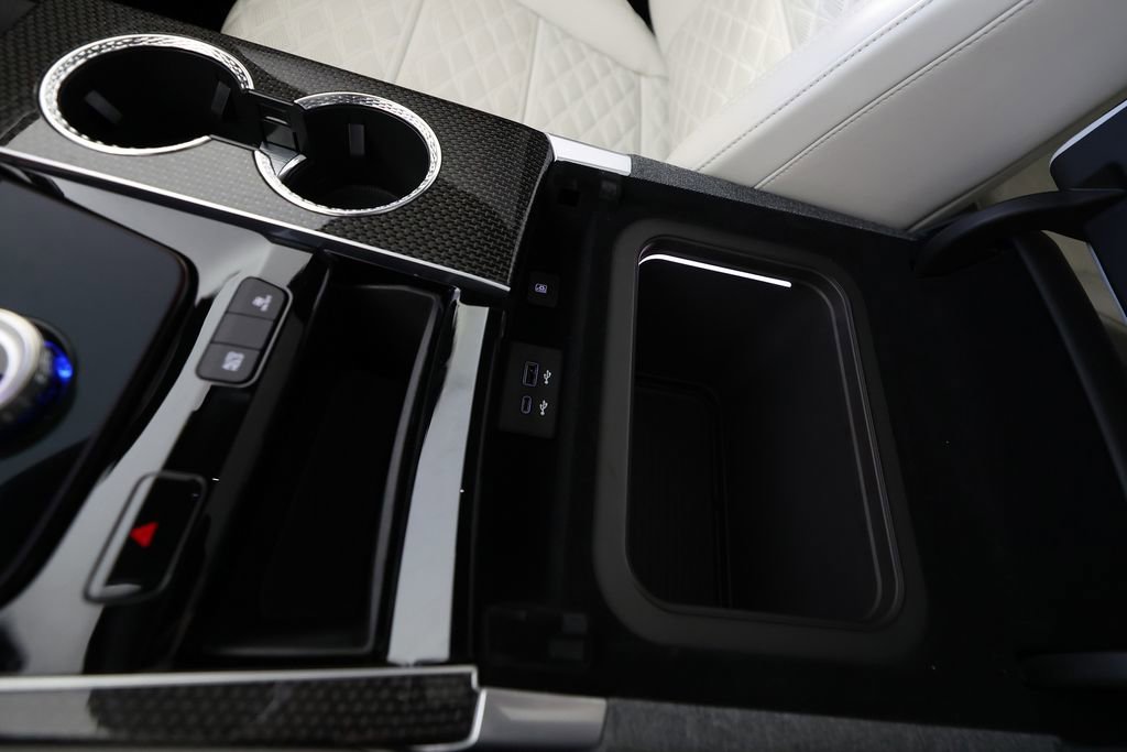 Used 2025 Cadillac Escalade V AWD/4WD image 45