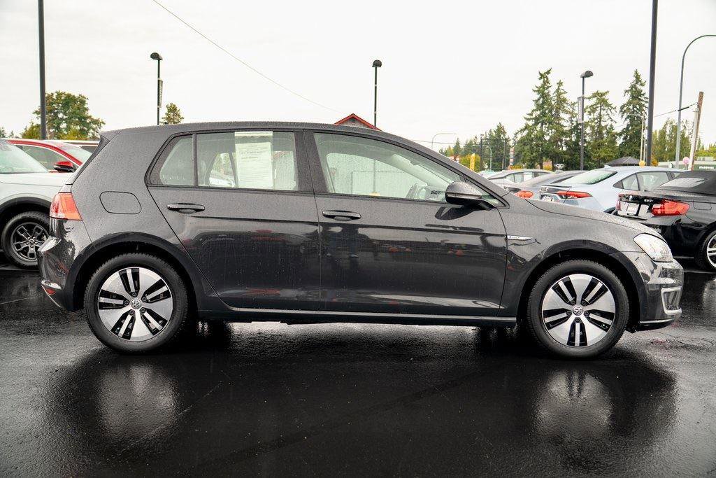 Used 2016 Volkswagen e-Golf SEL Premium image 8