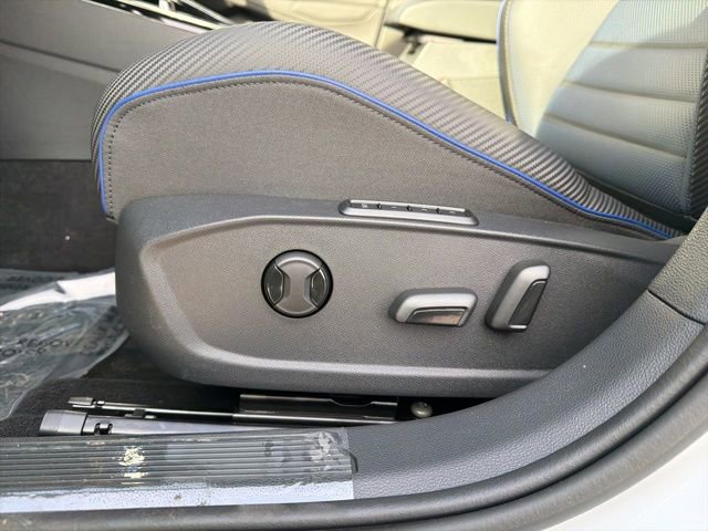 New 2026 Volkswagen Golf image 25