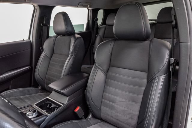 Used 2023 Mitsubishi Outlander SE Black Edition FWD image 8