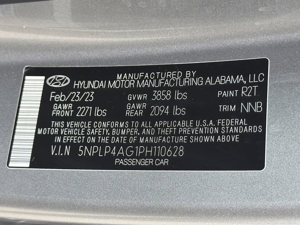 Used 2023 Hyundai Elantra Limited FWD image 31