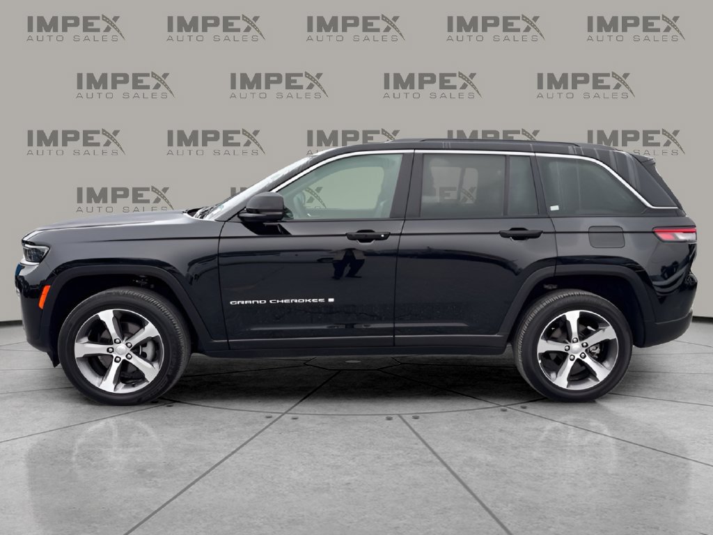 Used 2026 Jeep Grand Cherokee Limited AWD/4WD image 2