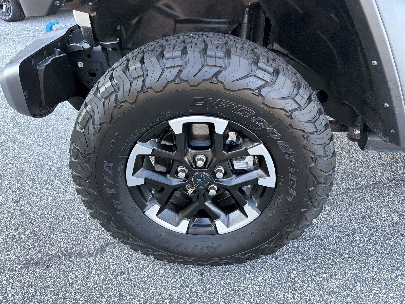 Used 2025 Jeep Wrangler Unlimited Rubicon 4xe w/ Safety Group AWD/4WD image 10