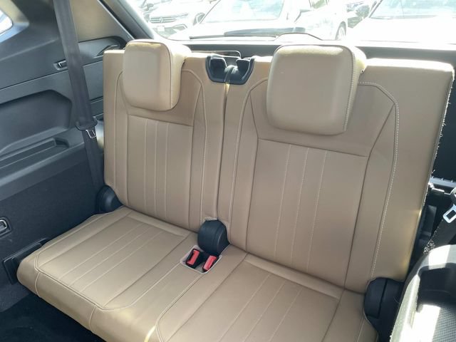 Used 2023 Volkswagen Tiguan SE R-Line FWD image 26