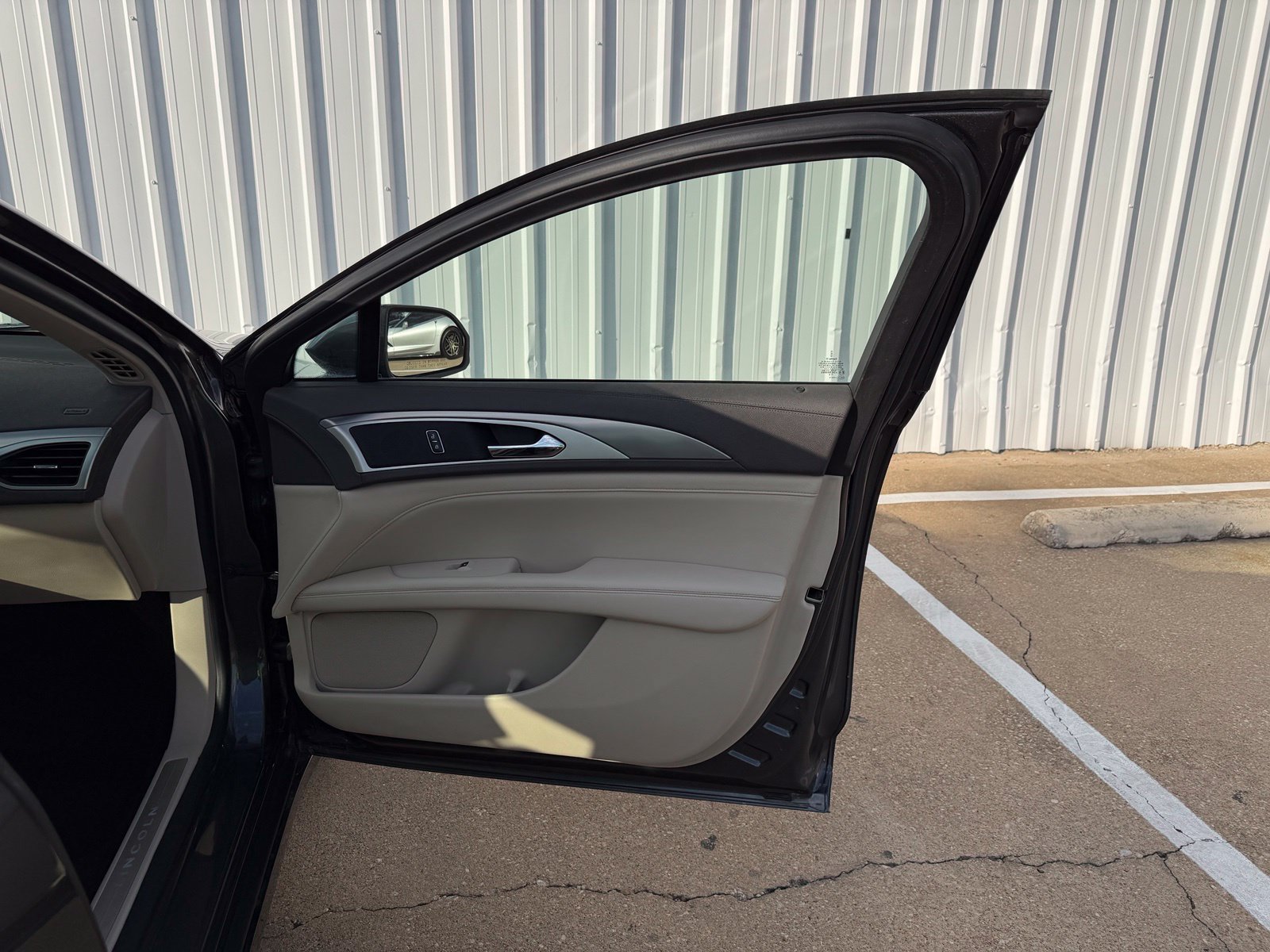 Used 2019 Lincoln MKZ Premiere AWD/4WD image 37