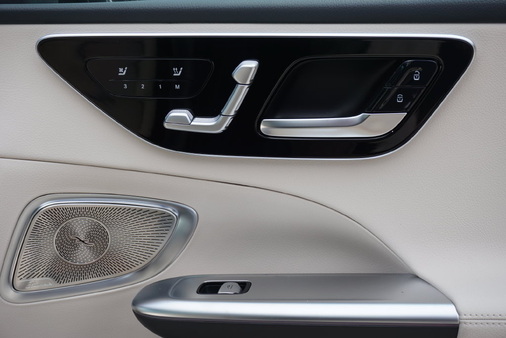 Certified 2025 Mercedes-Benz C 300 4MATIC Sedan image 65