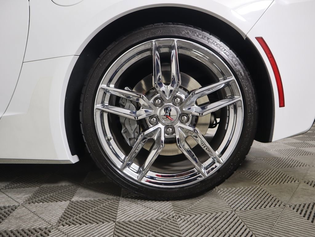 Used 2019 Chevrolet Corvette Stingray Convertible image 34