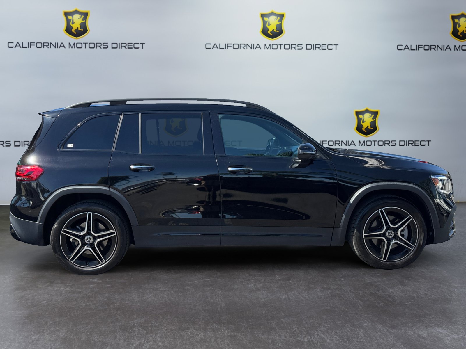 Used 2023 Mercedes-Benz GLB 250 image 6