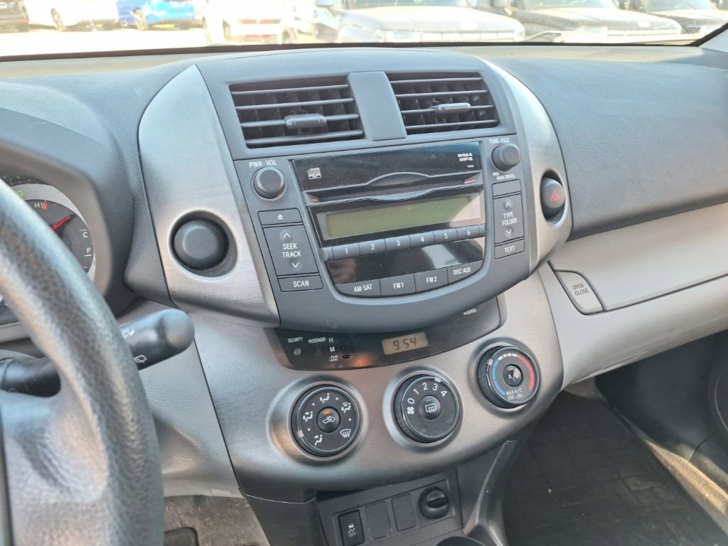 Used 2009 Toyota RAV4 2WD image 10