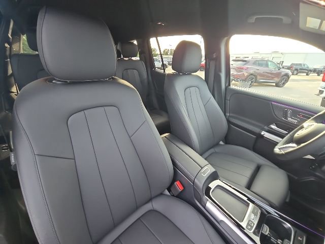 Used 2025 Mercedes-Benz GLB 250 image 18