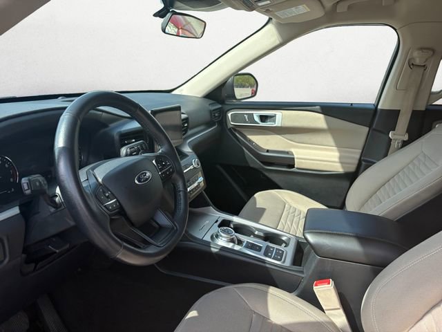Used 2020 Ford Explorer XLT image 9