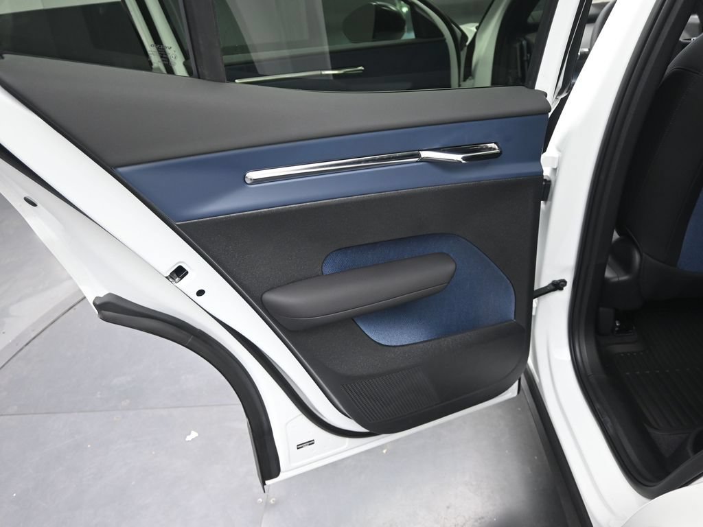 New 2026 Volvo EX30 Plus w/ Protection Package Premier AWD/4WD image 15
