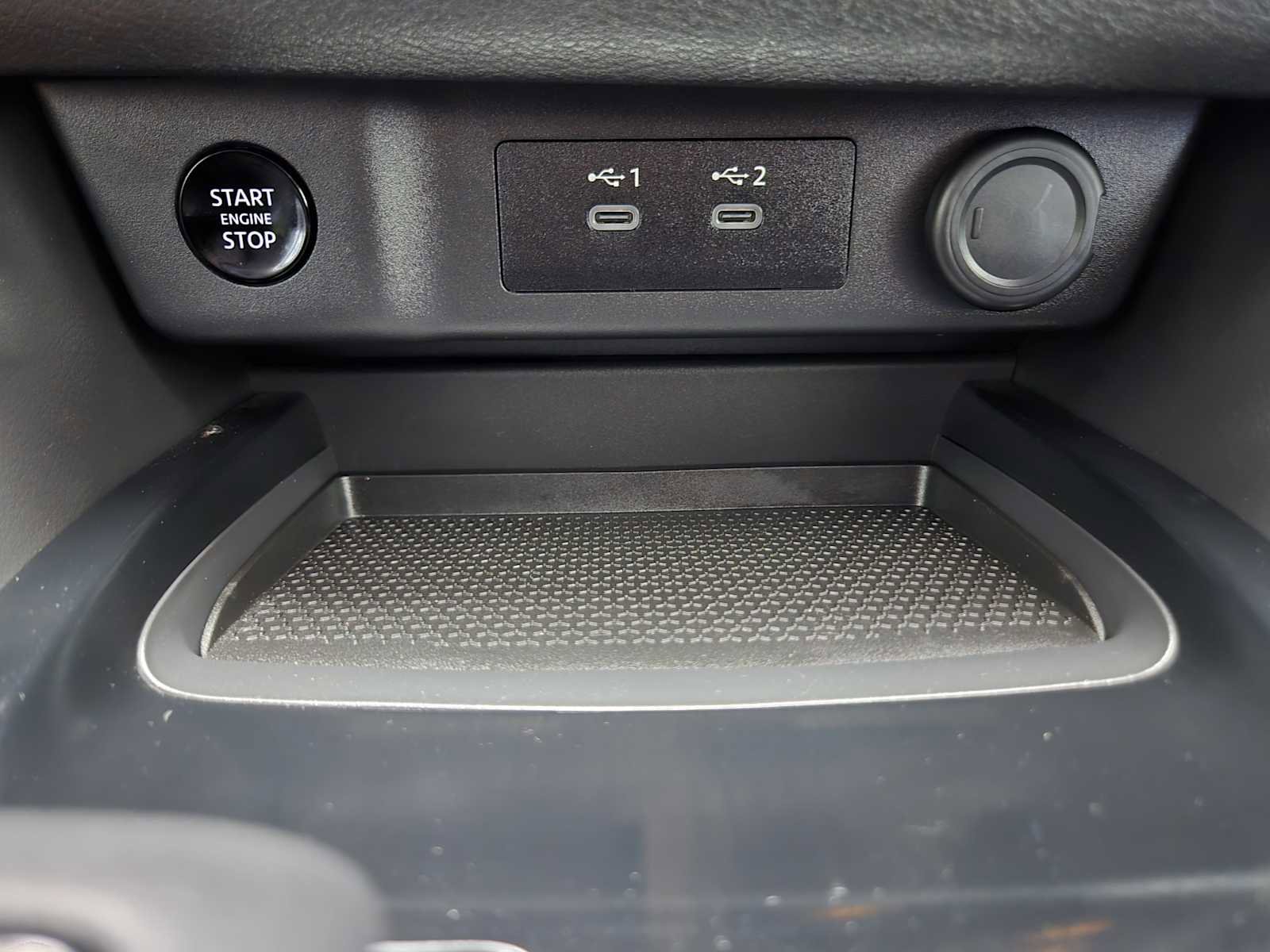 Used 2024 Nissan Rogue SV FWD image 19