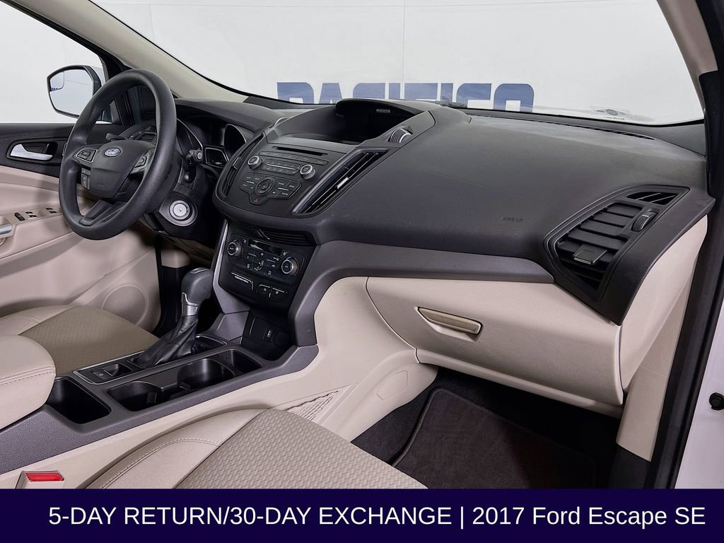 Used 2017 Ford Escape SE image 31