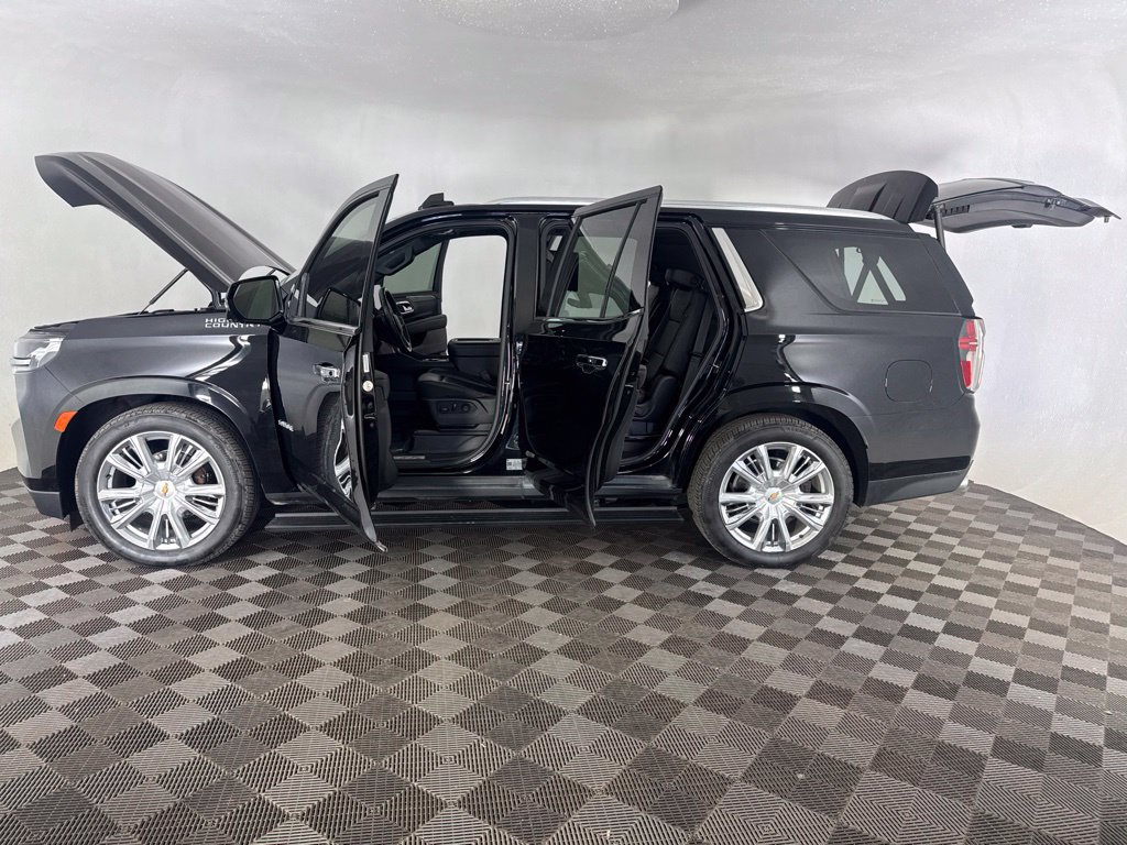 Used 2021 Chevrolet Tahoe High Country AWD/4WD image 14