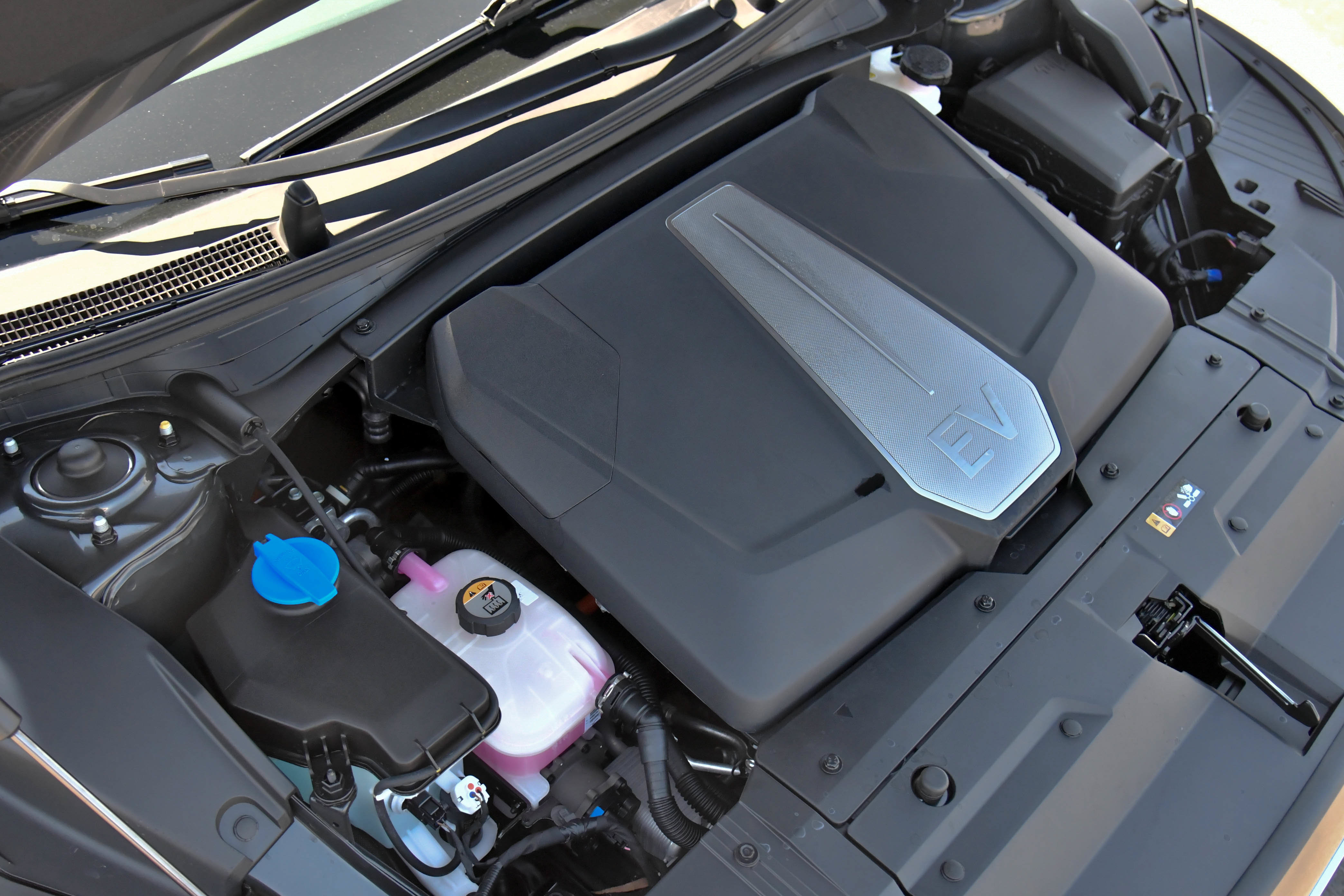 Used 2024 Kia EV6 Light RWD image 49