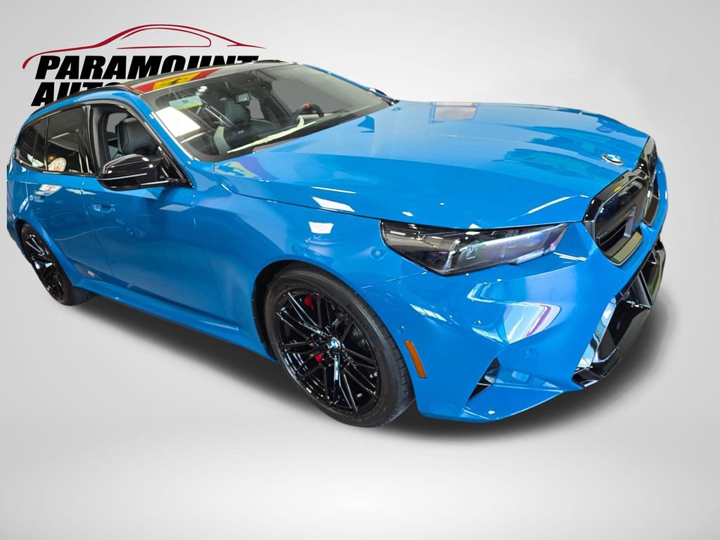 Used 2026 BMW M5 Touring AWD/4WD image 4