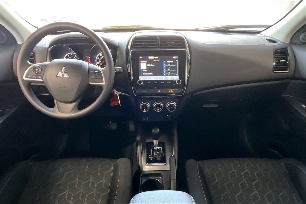 Used 2026 Mitsubishi Outlander Sport AWD image 6