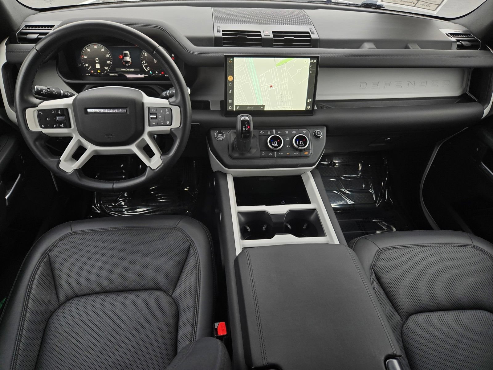 Used 2025 Land Rover Defender 110 S AWD/4WD image 13