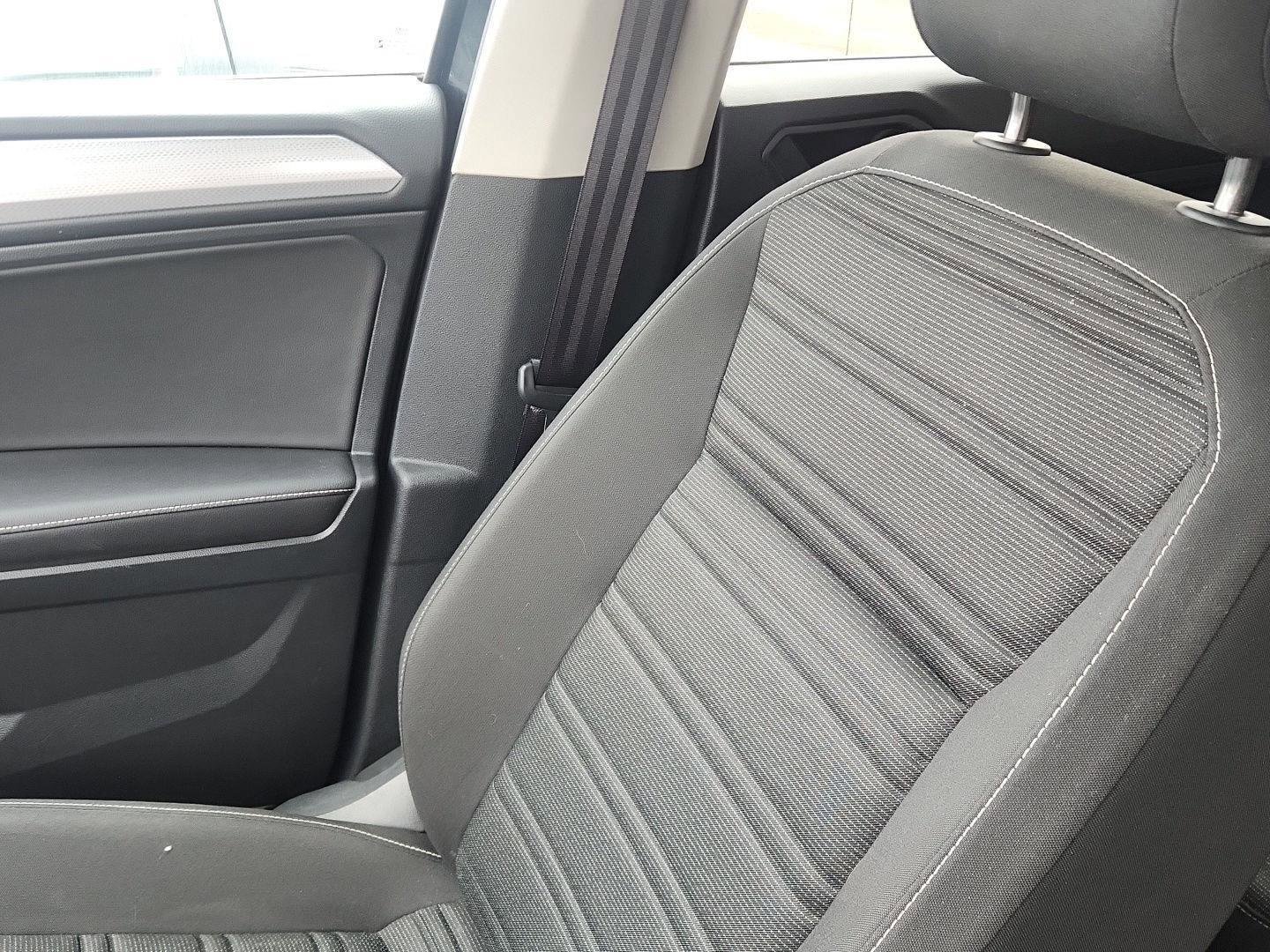 Used 2024 Volkswagen Tiguan S image 17