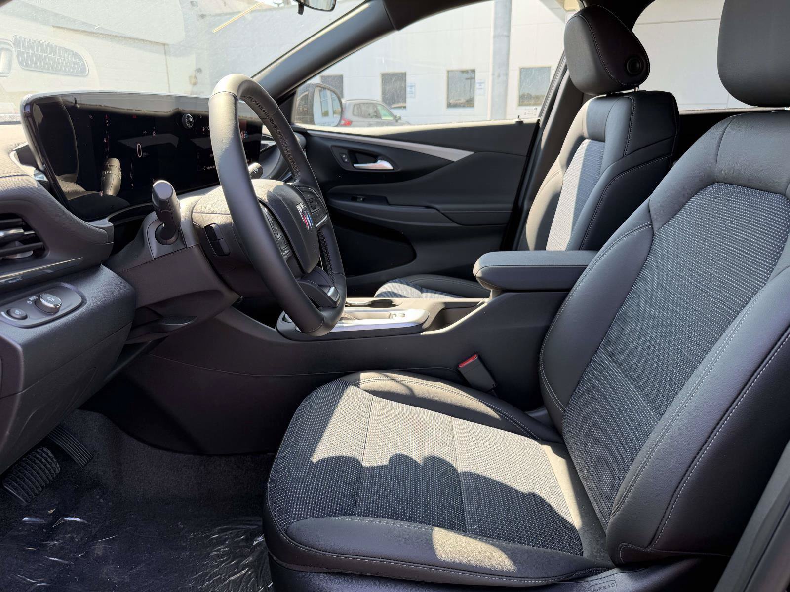 New 2026 Buick Envista Preferred w/ Convenience I Package FWD image 8