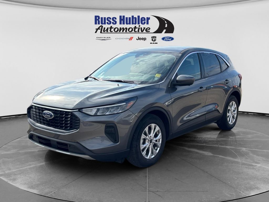 Used 2023 Ford Escape Active w/ Tech Pack #2 image 1