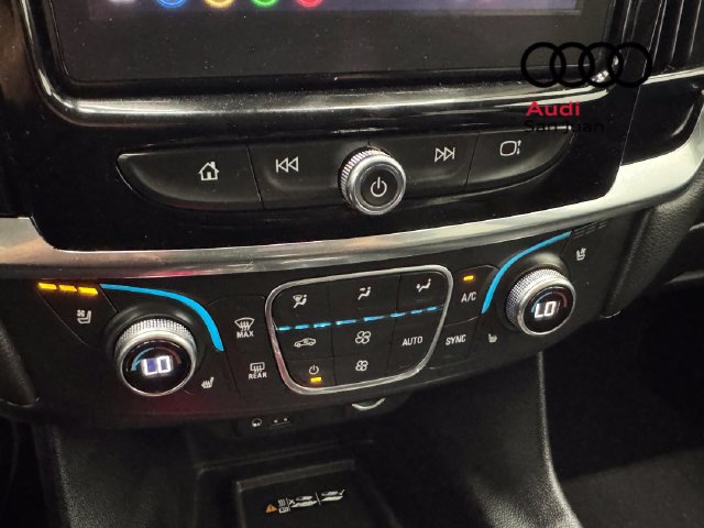 Used 2020 Chevrolet Traverse Premier w/ Redline Edition FWD image 21