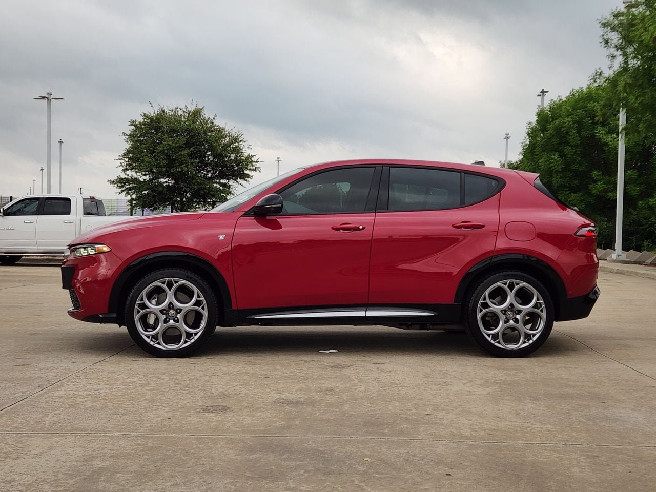 Used 2024 Alfa Romeo Tonale Ti AWD/4WD image 4