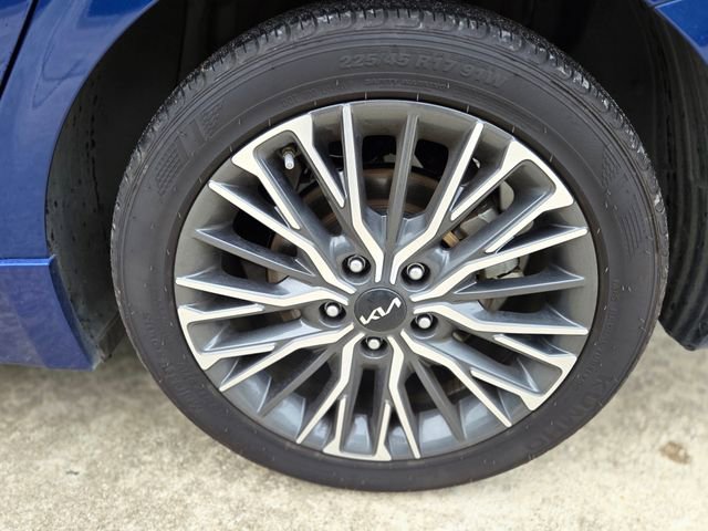 Used 2024 Kia Forte GT-Line w/ GT-Line Premium Package image 12