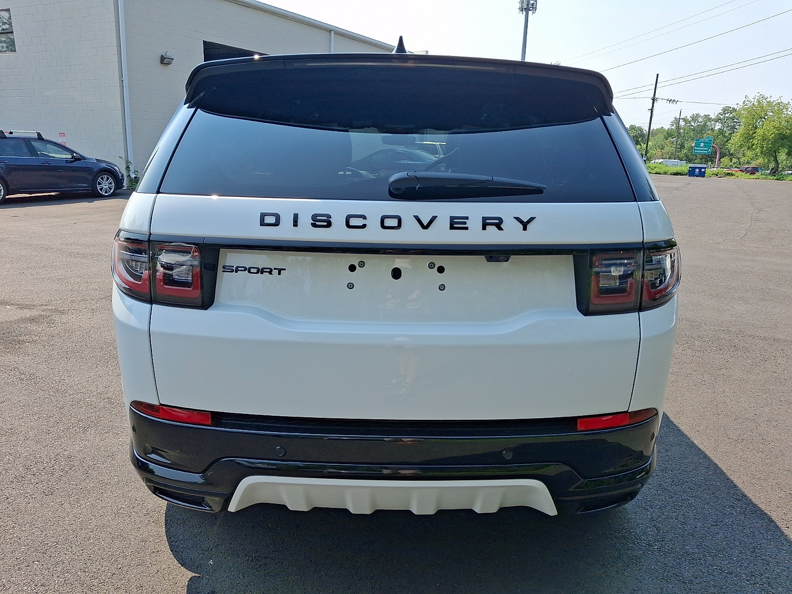 Used 2025 Land Rover Discovery Sport Dynamic SE AWD/4WD image 5