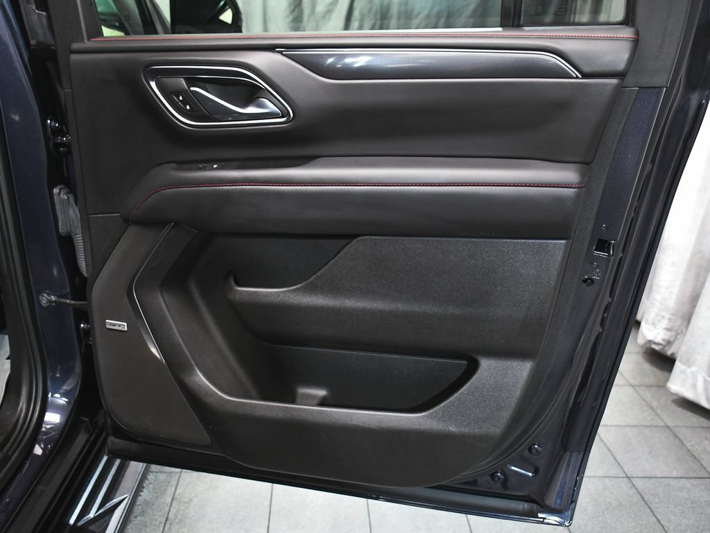 Used 2024 Chevrolet Suburban RST w/ Luxury Package AWD/4WD image 14
