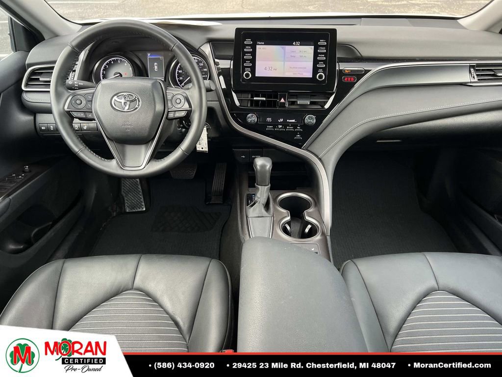 Used 2024 Toyota Camry SE FWD image 13