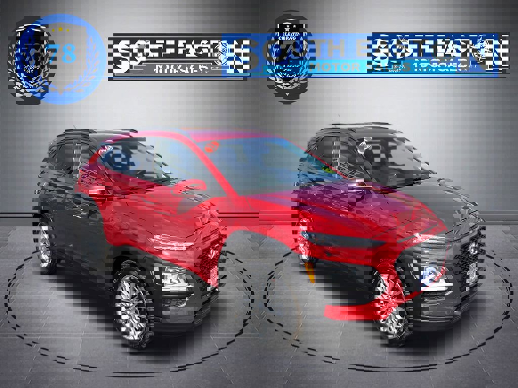 Used 2021 Hyundai Kona SEL image 2