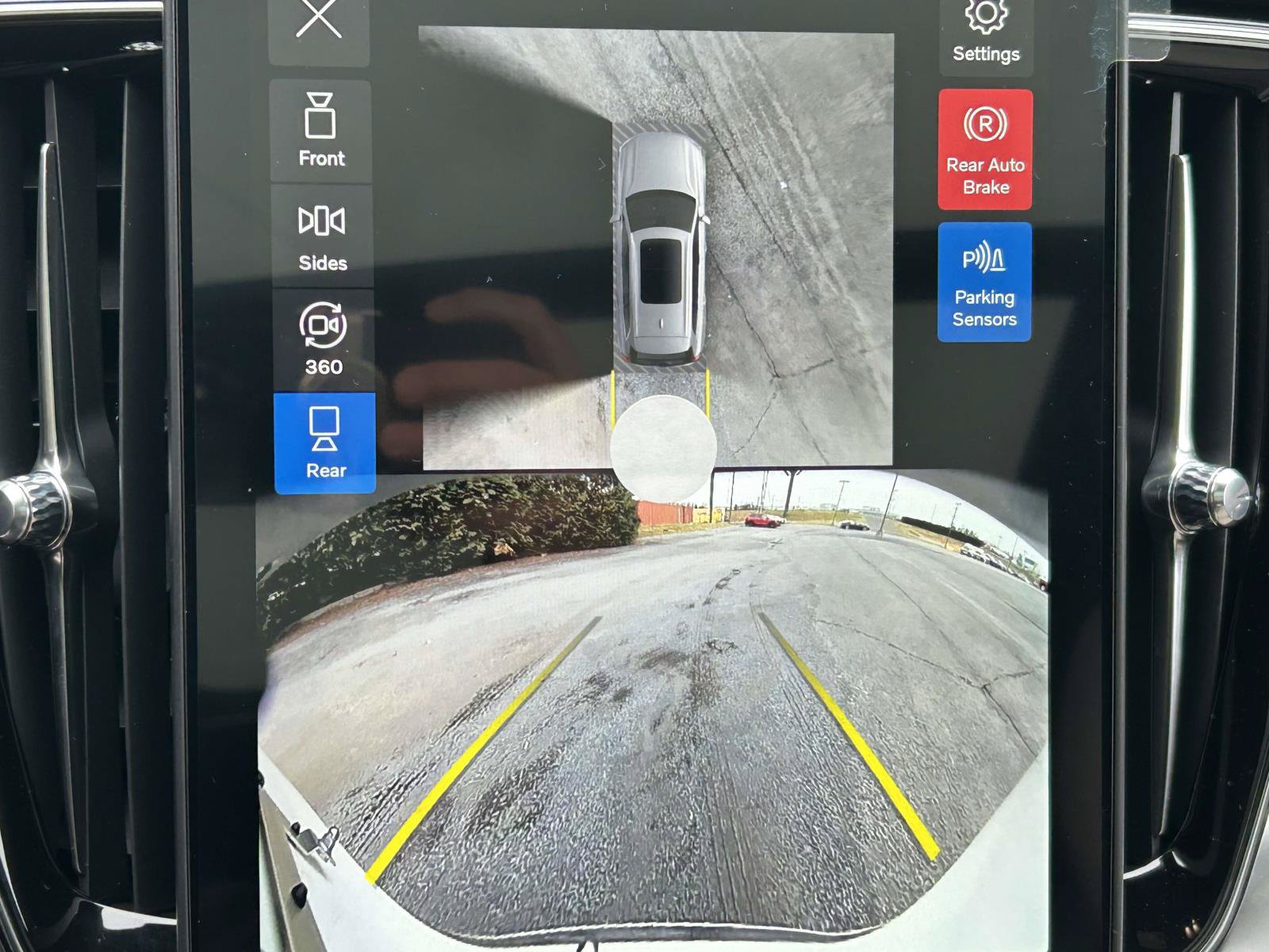 New 2026 Volvo XC90 B6 Plus AWD/4WD image 25