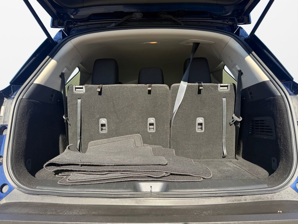 Certified 2024 Nissan Pathfinder SV image 18