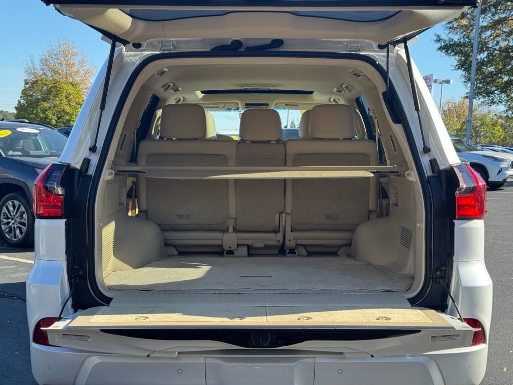 Used 2019 Lexus LX 570 4WD image 15