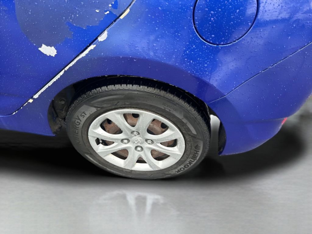 Used 2012 Hyundai Accent GS image 15