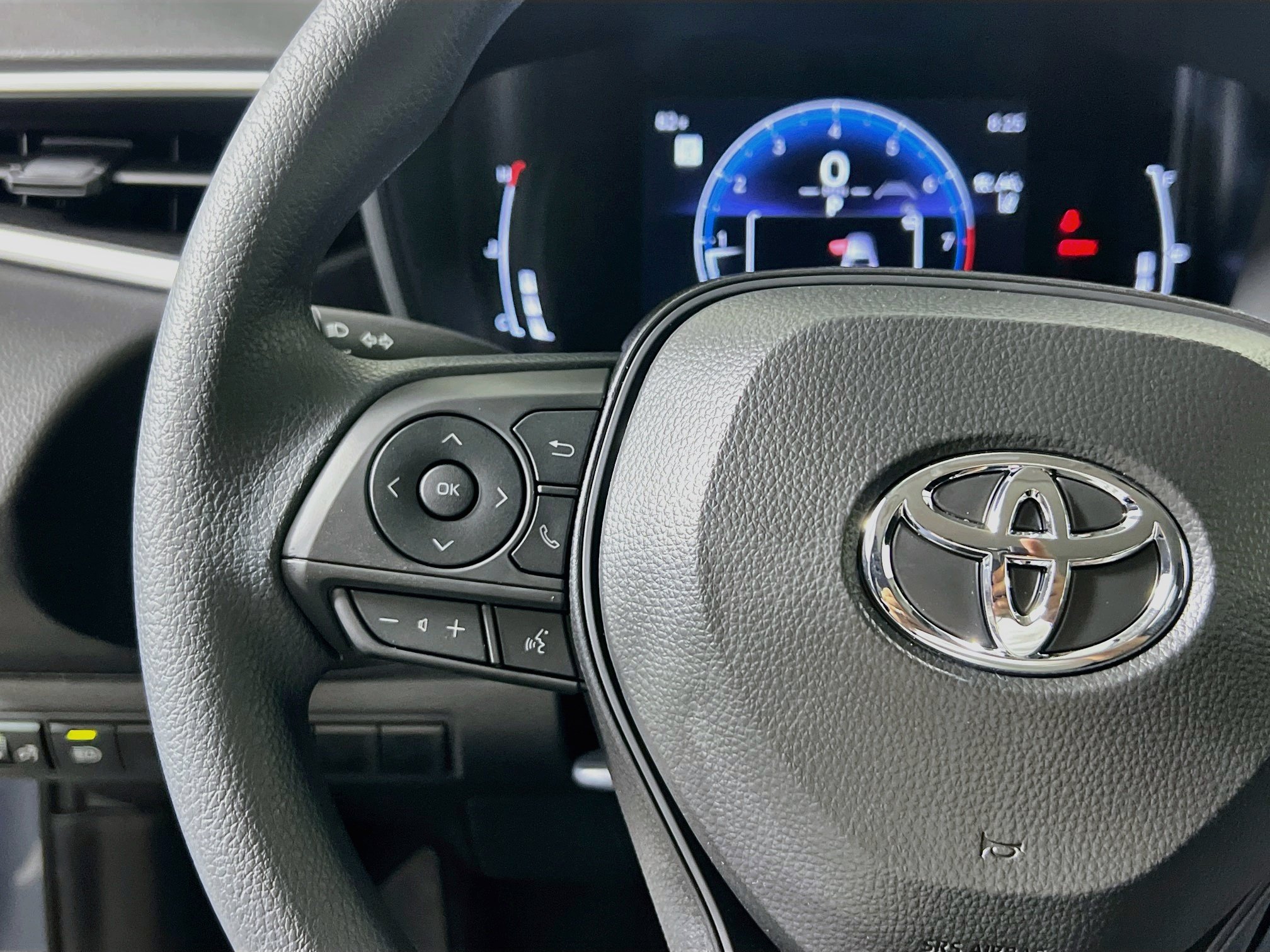 New 2027 Toyota Corolla LE FWD image 17