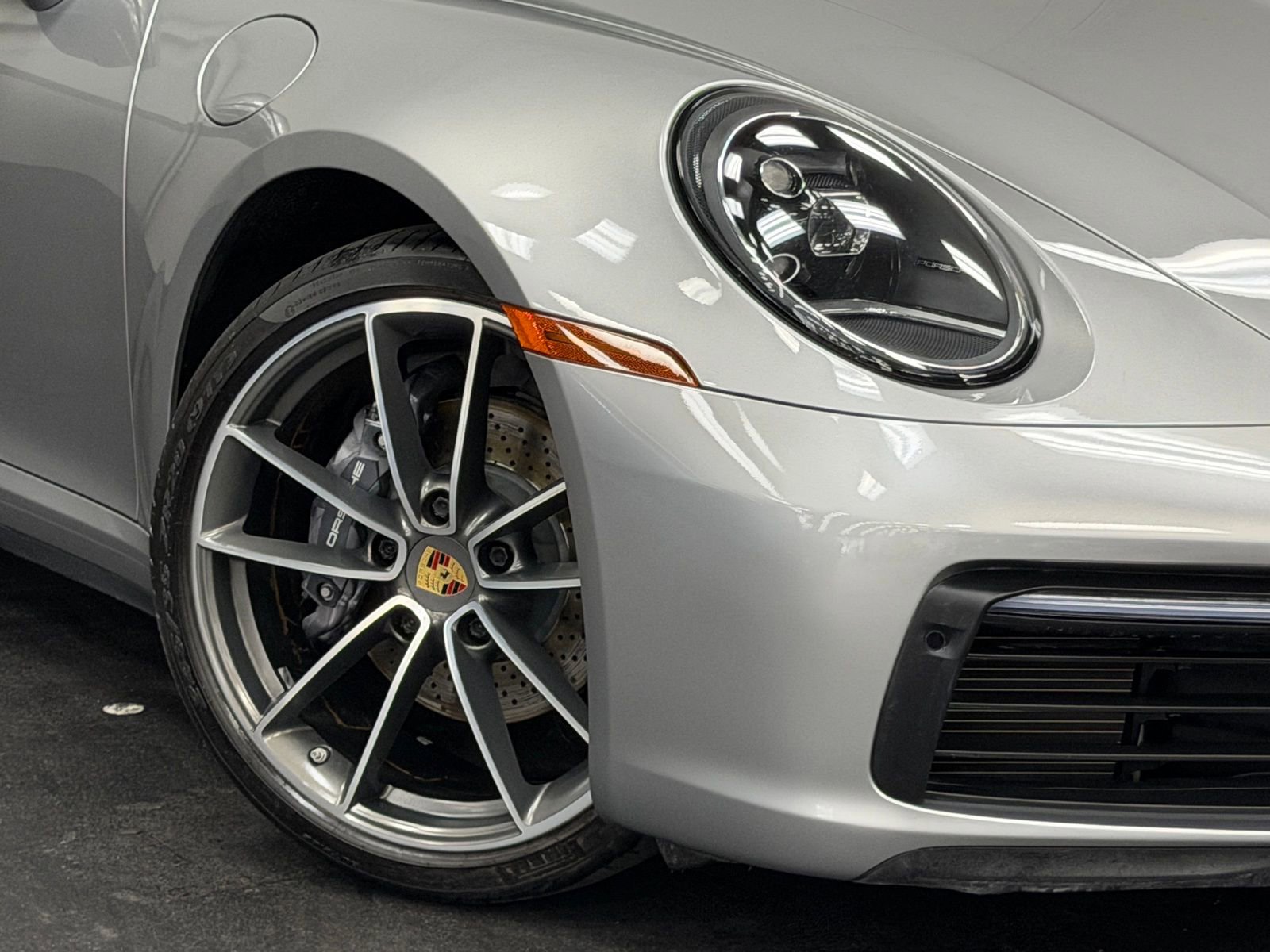 Used 2023 Porsche 911 Carrera w/ Premium Package image 4