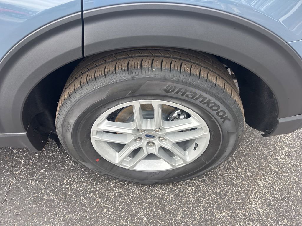 New 2026 Ford Explorer Active w/ Active Comfort Package image 17