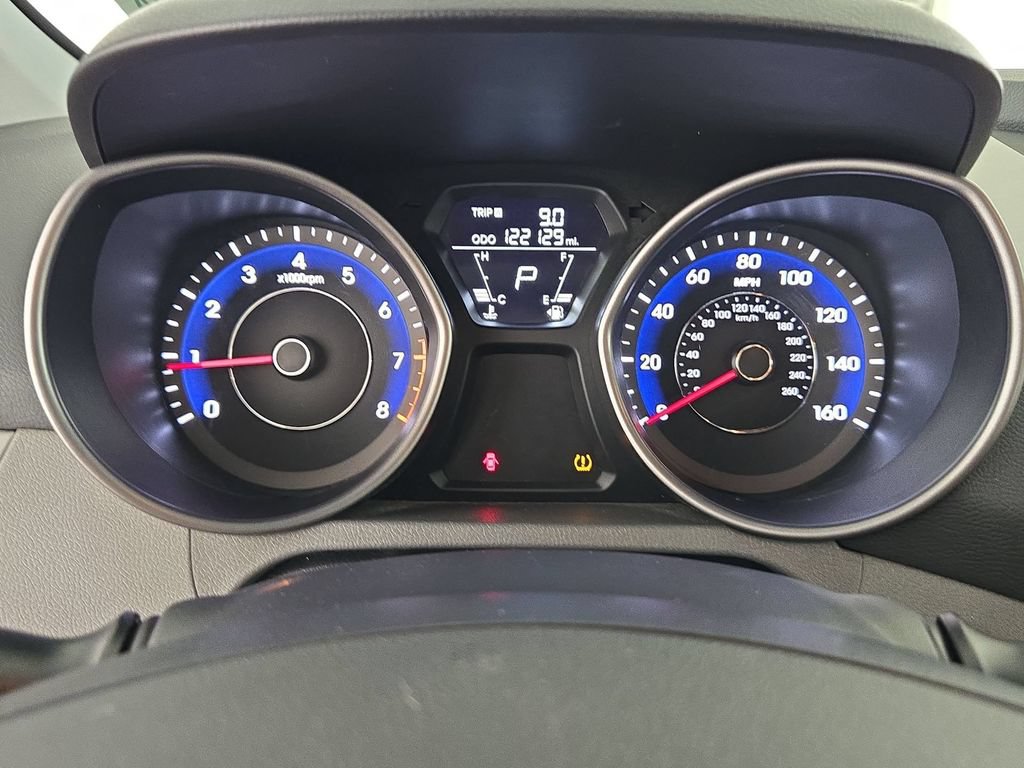Used 2013 Hyundai Elantra Limited FWD image 17