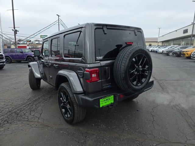 Used 2025 Jeep Wrangler Unlimited Sahara w/ Safety Group AWD/4WD image 5