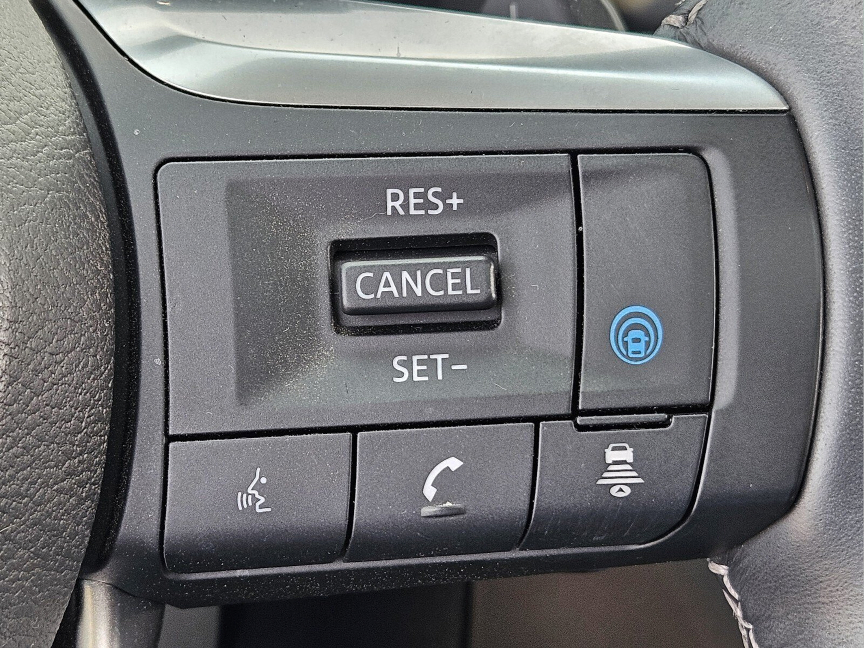 Used 2023 INFINITI QX60 Sensory w/ Vision Package AWD/4WD image 24