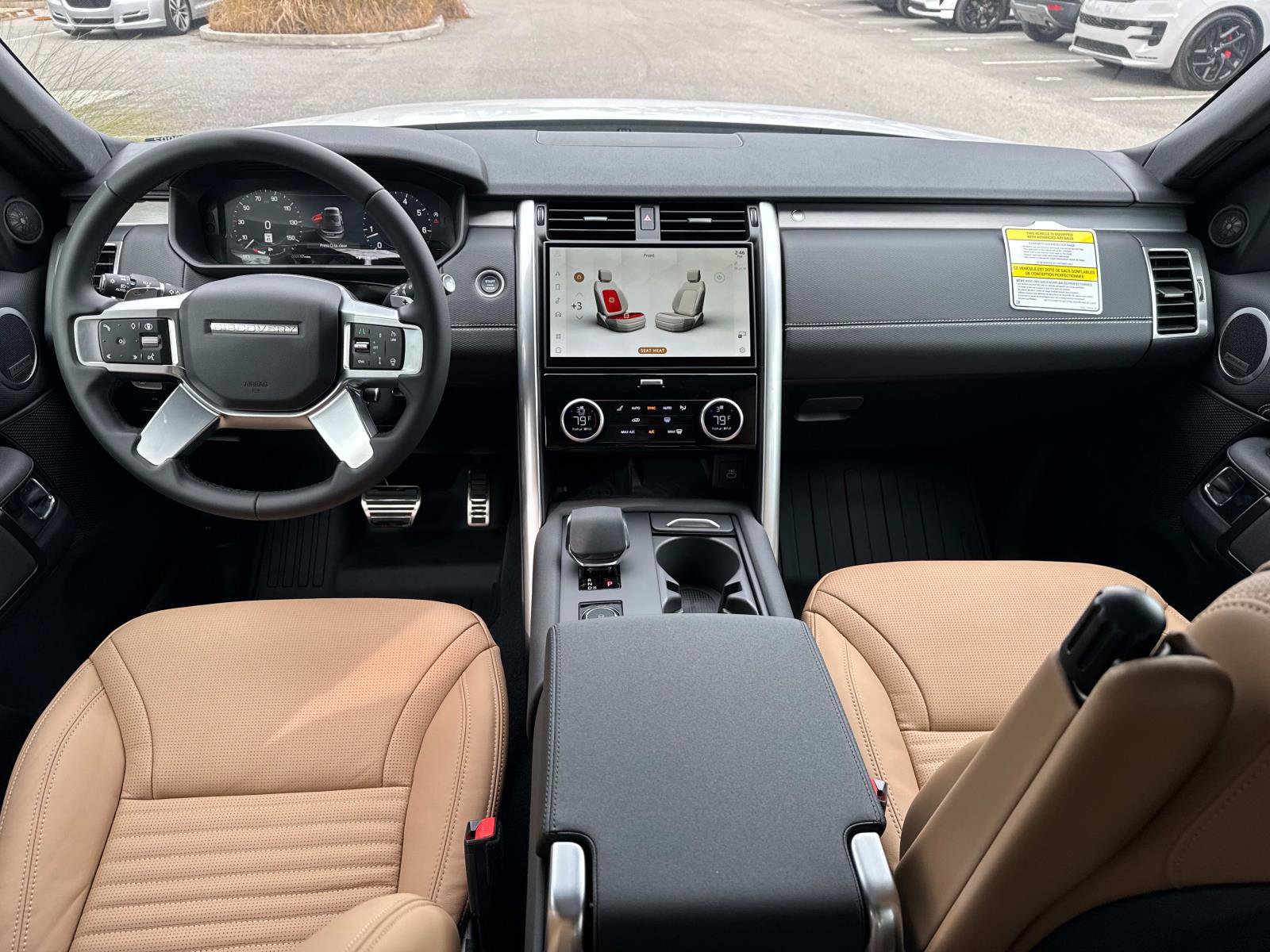 Certified 2025 Land Rover Discovery Dynamic SE image 16