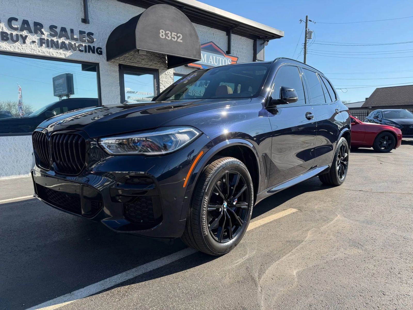 Used 2022 BMW X5 M50i w/ Executive Package AWD/4WD image 2